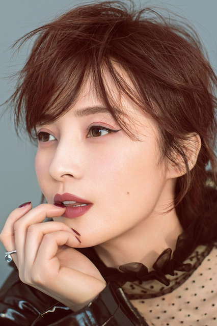 蒋勤勤冷白皮,蒋勤勤是高冷气质吗