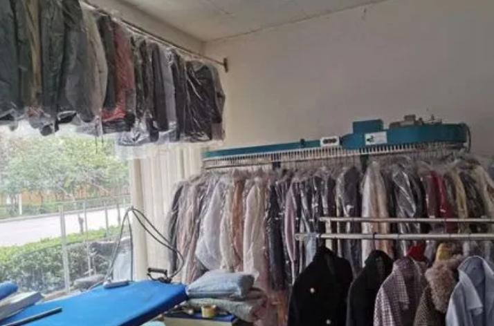 在小区门口干什么生意比较挣钱,小城市如何做生意能月入50万