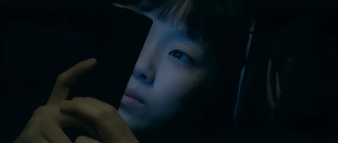 穿高跟、撅屁股，4岁*女幼**“奶辣风”这股风潮越挖越心惊