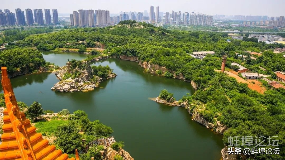 重阳节登高赏秋祈福视频,重阳节赏秋登高感恩敬老