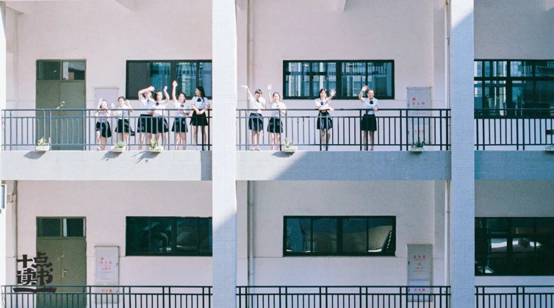 孩子不想读书一心想玩游戏怎么办,初二的孩子叛逆期不想读书怎么办