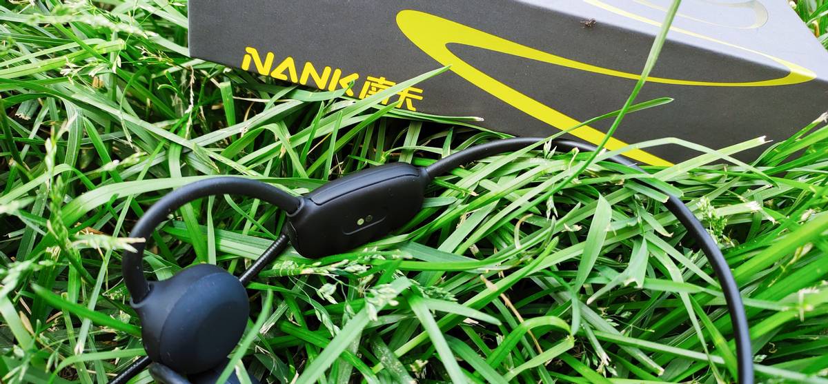 麦克风邂逅骨传导，高效办公实用性全面升级