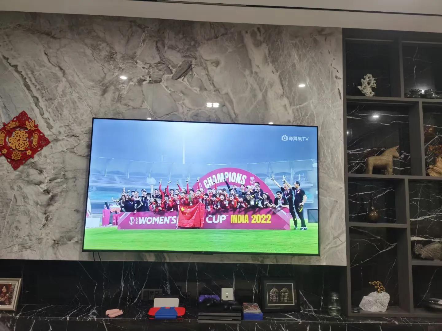 中国女足铿锵玫瑰再度怒放,朗诵铿锵玫瑰怒放的生命