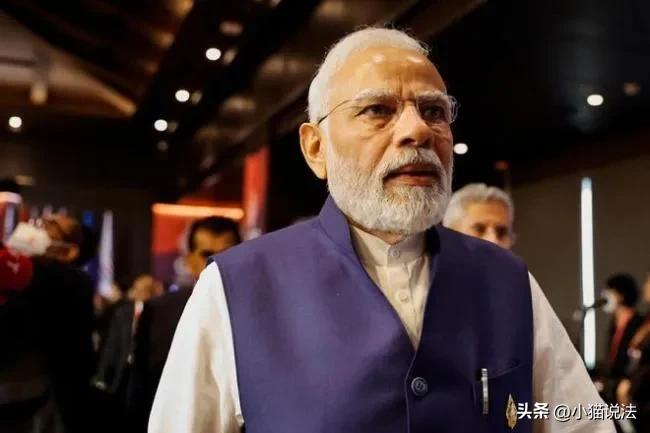 印度莫迪执政的成就,印度莫迪练瑜伽