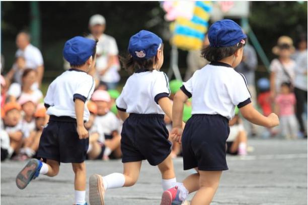 女儿上幼儿园，我踩过的2大“坑”，难怪入园那会去幼儿园天天哭