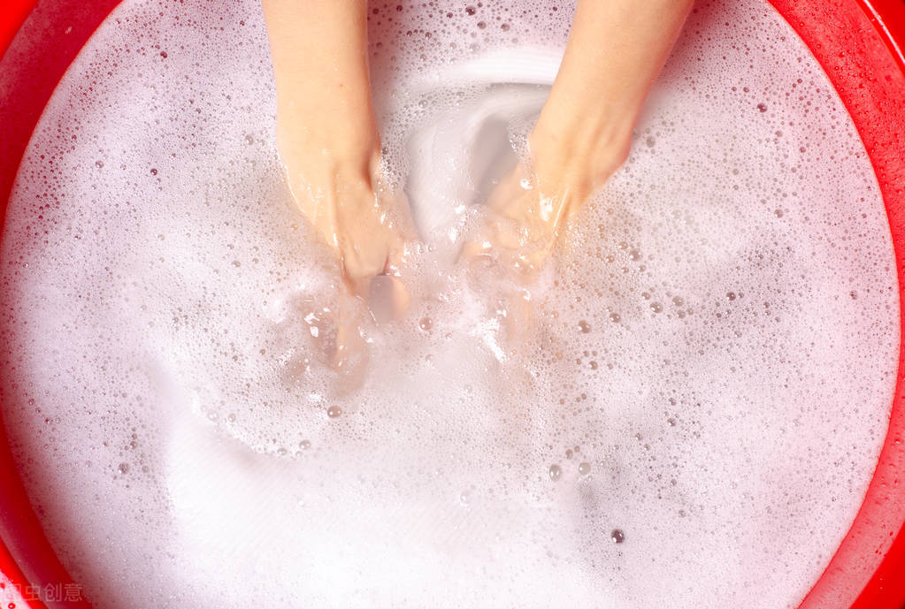 白糖和洗衣粉能解决什么难题,白糖倒在洗衣粉里有什么作用