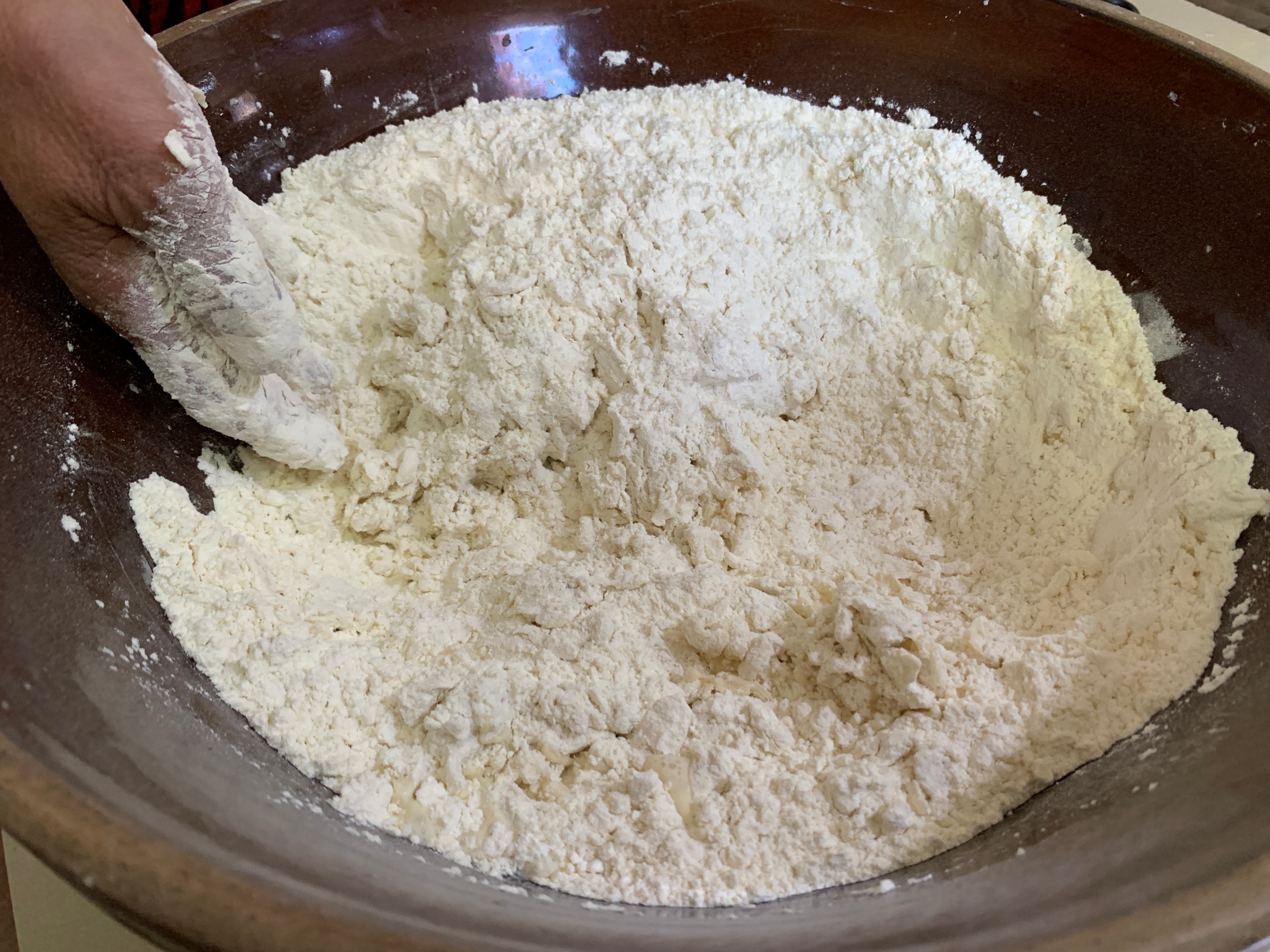 腊月二十八蒸馒头,面发得太软了怎么蒸馒头