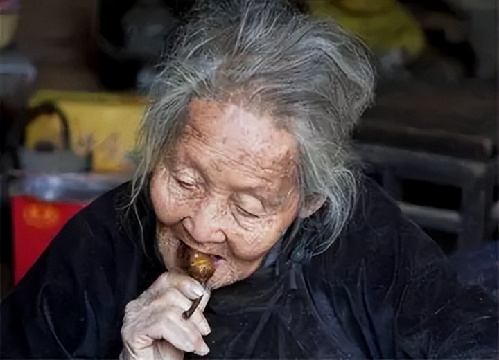 咸菜真的使血压升高吗,咸菜吃多了容易高血压吗