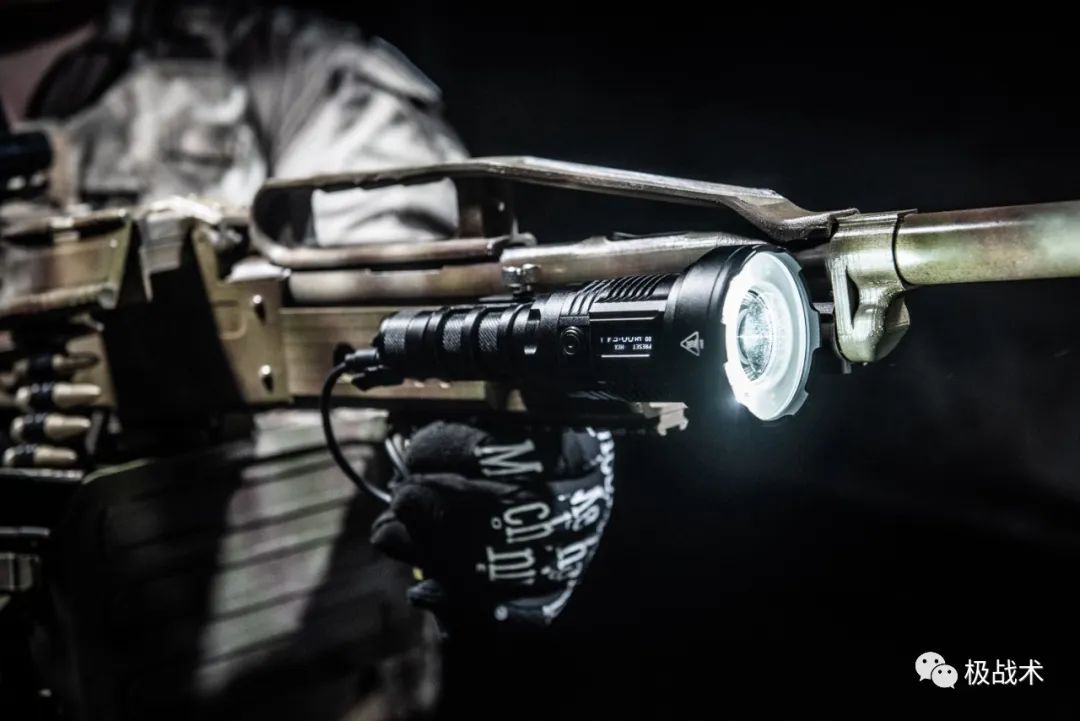 奈特科尔p35i手电筒夜间实测,奈特科尔p35i有升级版没