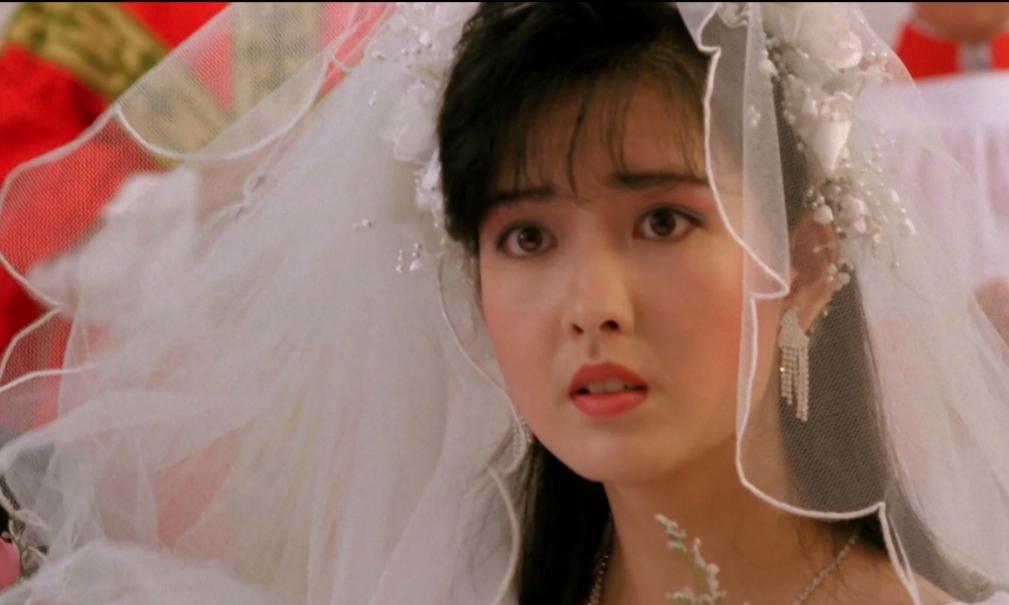 狂揽*钟金**奖、歌坛天后、美艳亲王，她们貌美有才却被伴侣无情伤害