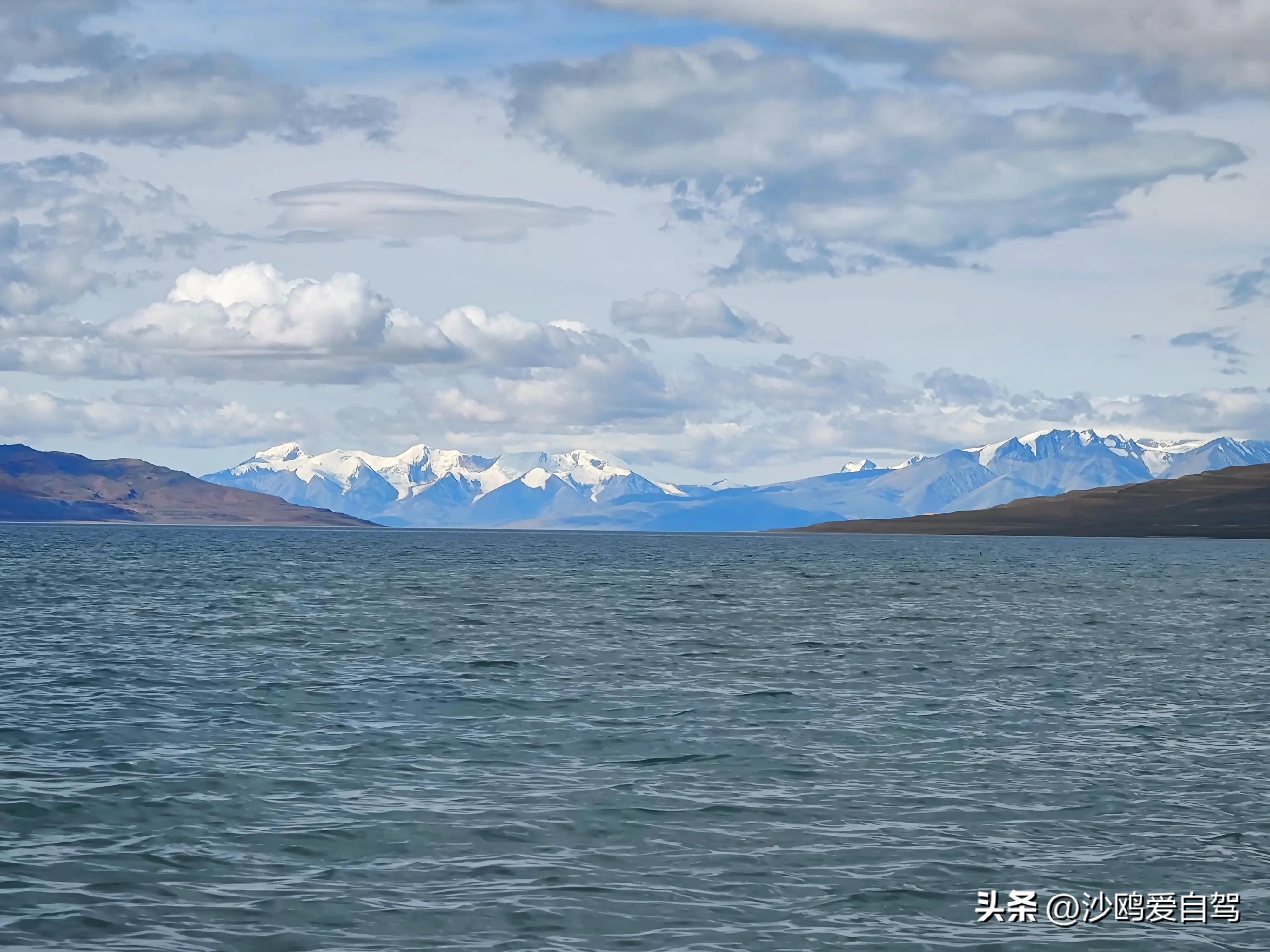 自驾四进*藏西***疆新**第12天:人在囧途:当惹雍措圣湖边陷车,轮胎鼓包