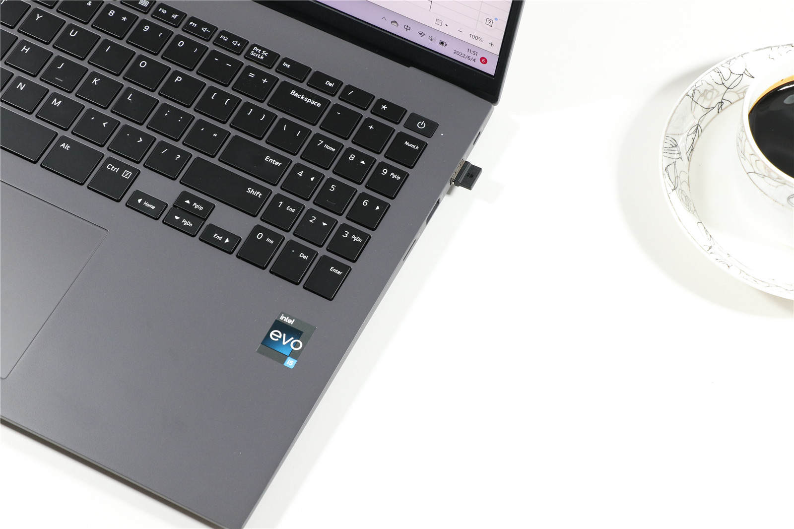 更紧凑的轻薄本lggram16评测,lggram13笔记本评测