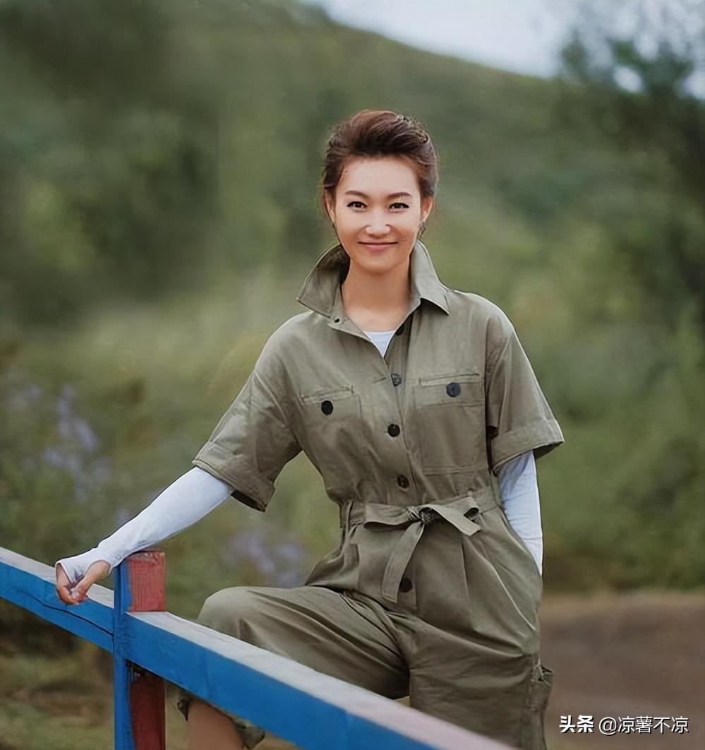 央视十大女主持至今未婚年龄多大,央视的十大著名女主持你最喜欢谁