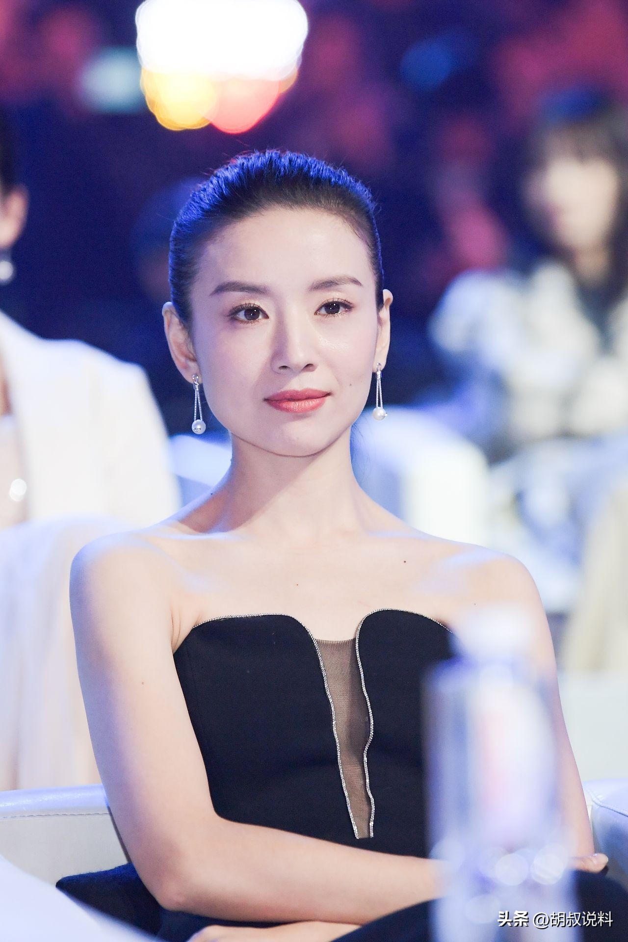 43岁董洁直播,43岁董洁直播带货评论区大翻车