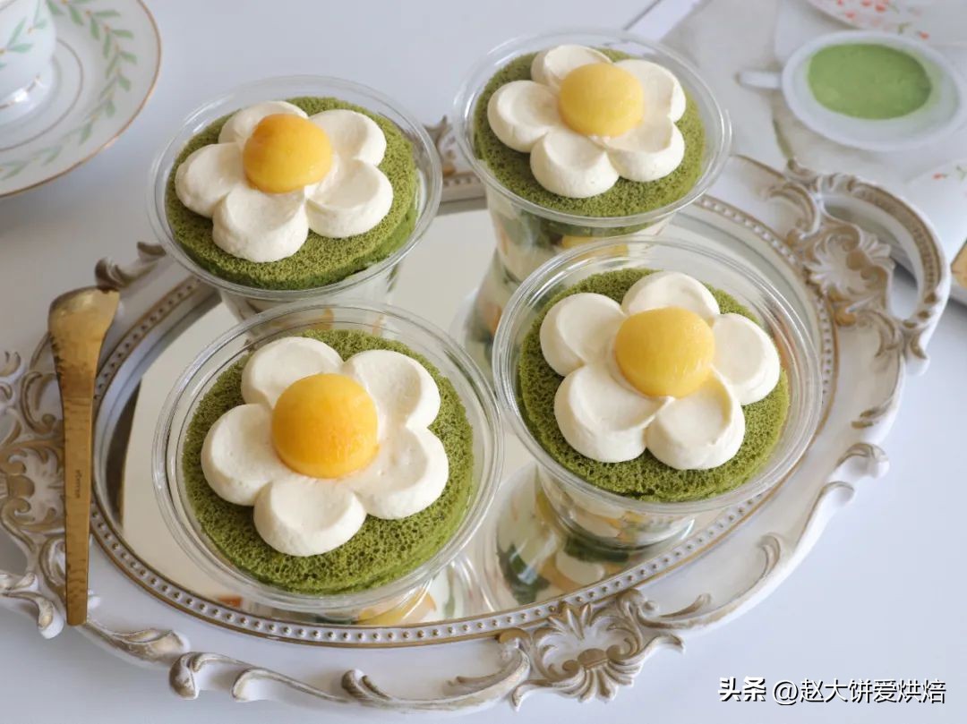 奶油巧克力蛋糕颜值与美味并存,diy颜值高简单不用烤箱小蛋糕