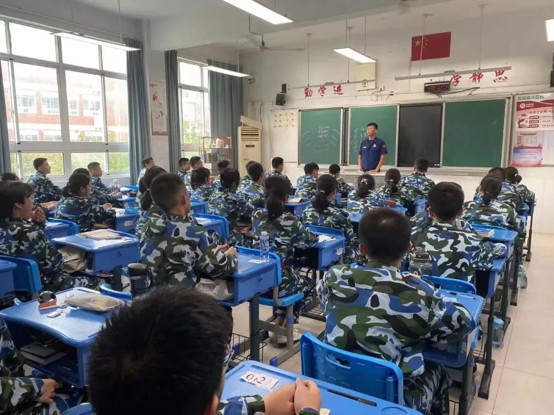 高标准军训,威武霸气的军训