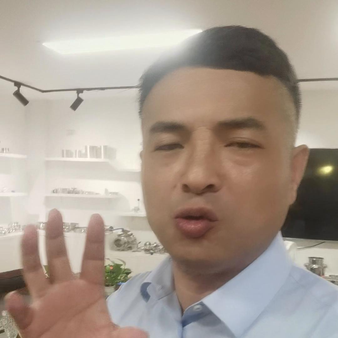 创业的朋友进来聊聊,创业的人都很不容易