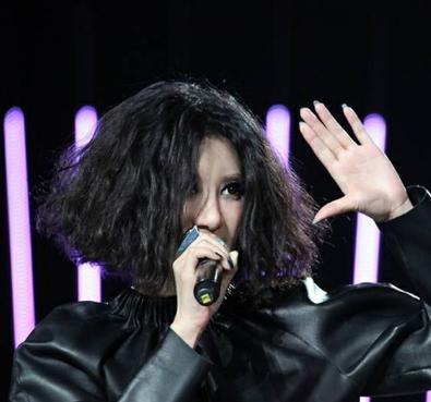 盘点那些发型翻车的搞笑瞬间,女生发型中长发剪发翻车