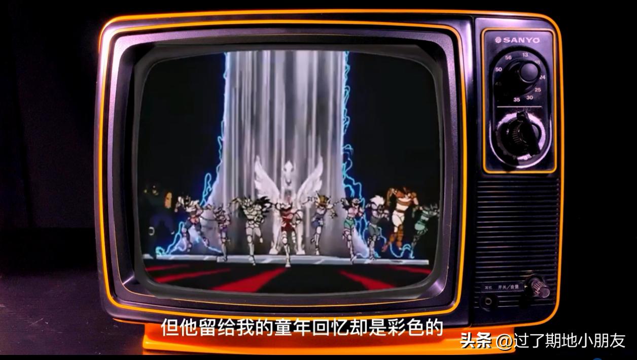 家庭的第一台电视机,家里买了第一台电视机图片