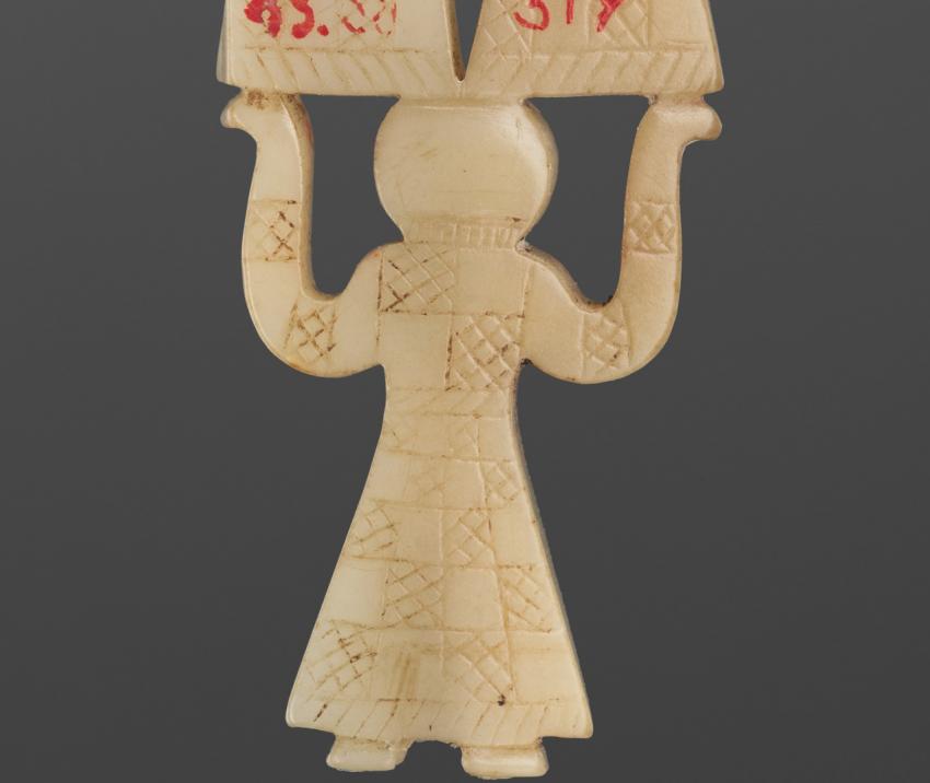 陕西历史博物馆馆藏石峁古城玉器,苏州博物馆馆藏老玉器