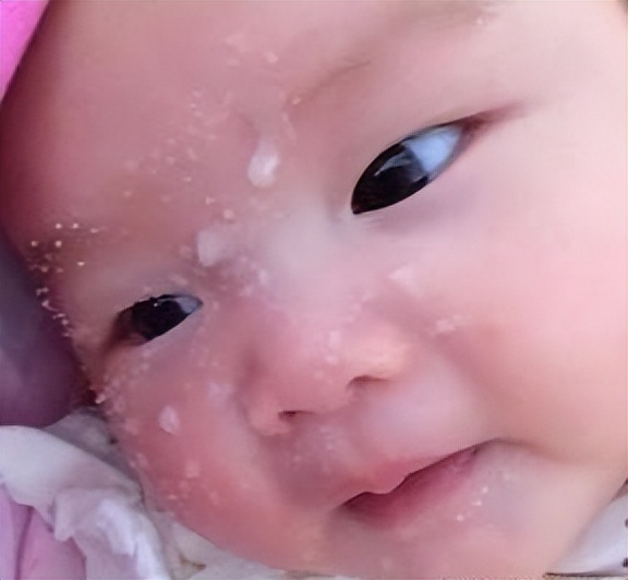 宝宝从几个月开始添加辅食合适,什么时候开始给宝宝添加辅食最好