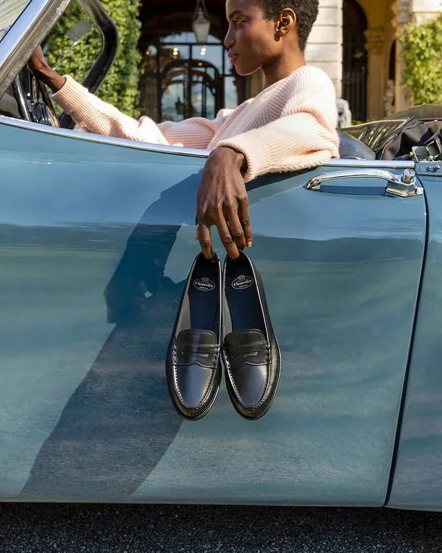 为什么有品位的人都在实体店买鞋,为什么有品位的人要看鞋