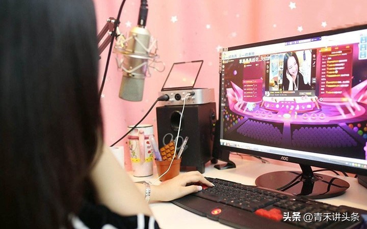 为了吸引流量，36岁男子非法境外直播嫖，每天赚三万元赚钱无下限