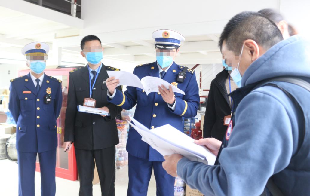 被没收*草烟**，但处罚决定书未盖章，法院判决：*草烟**局应全部返还