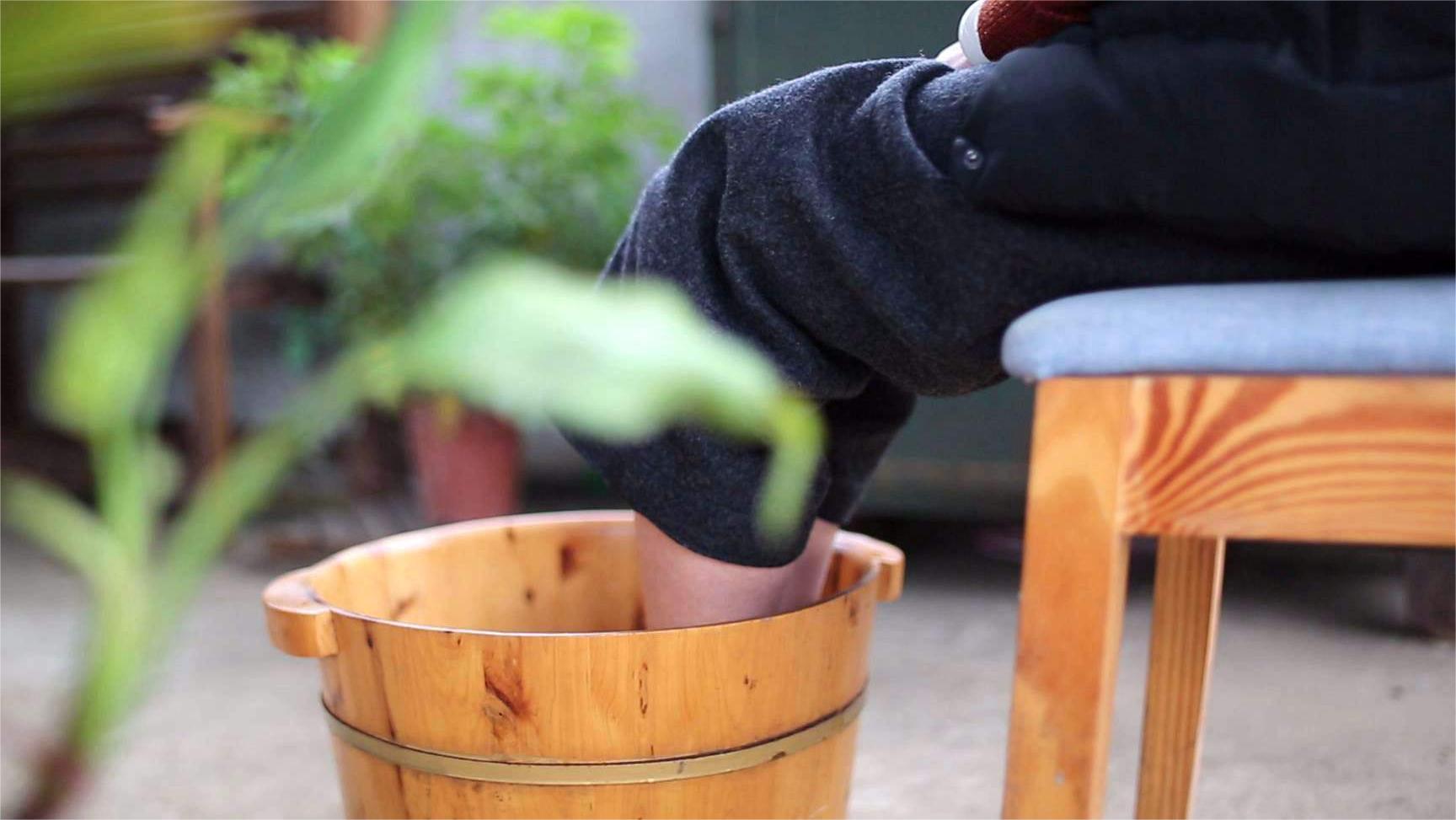 b超检查肾脏结晶怎么办,B超检查肾结晶与小结石怎么区分