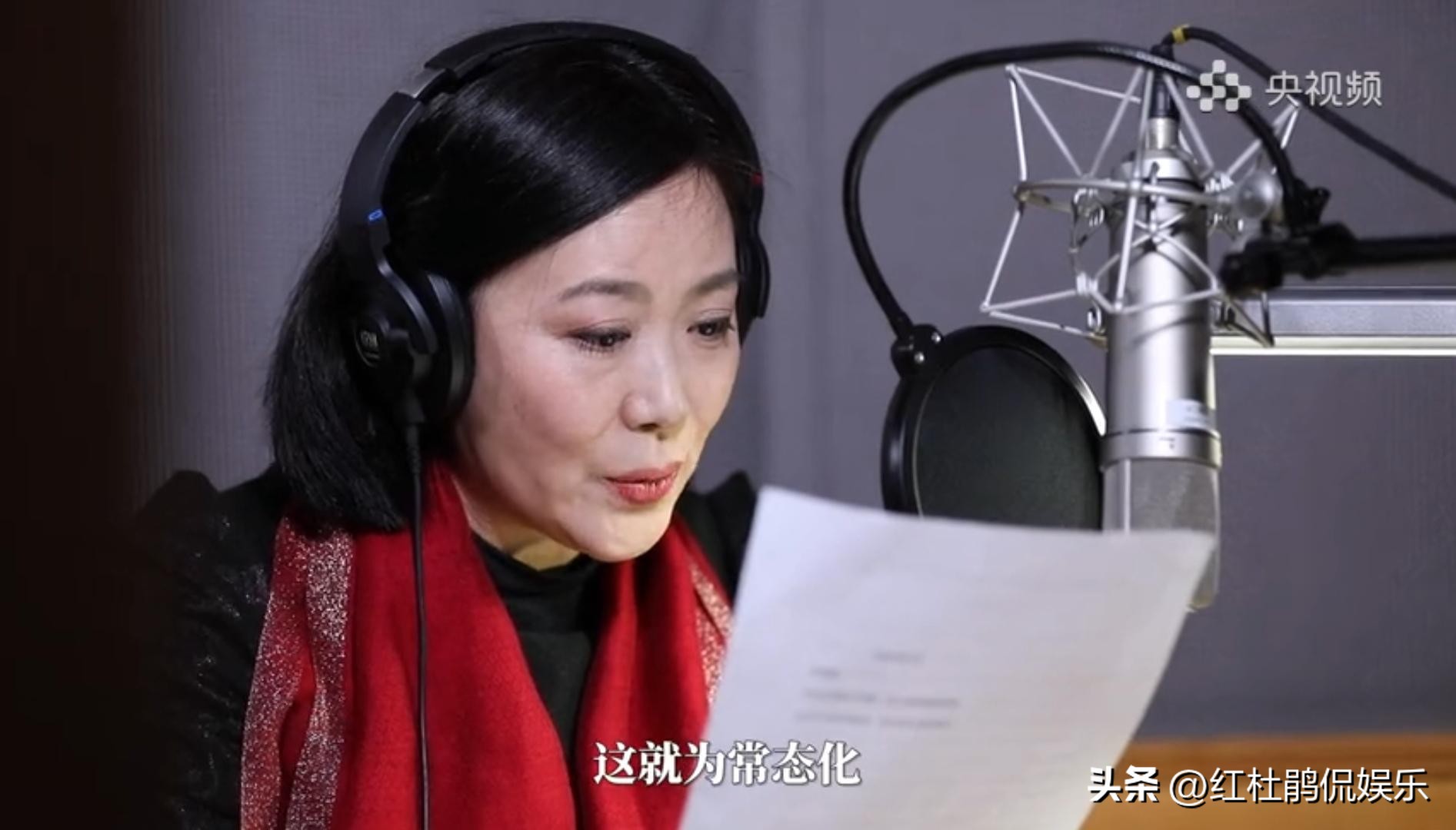 央视新闻联播全员公益，为何海霞郭志坚缺席，新生代陈怡博接棒？