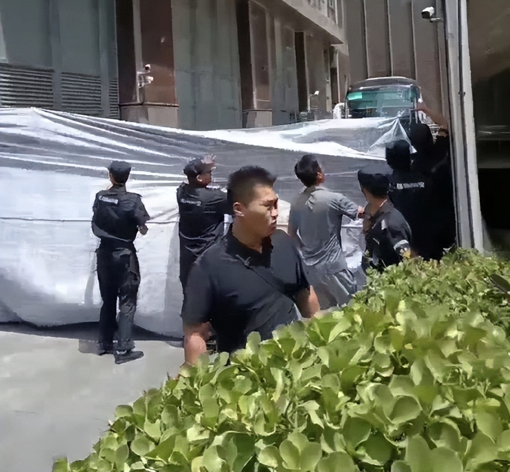 uzi复出梅西加入皇马,厂长复出后uzi上热搜