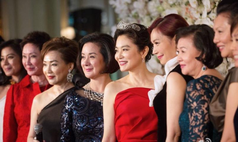 刘嘉玲何超琼年轻时照片,林青霞何超琼刘嘉玲杨紫琼合影