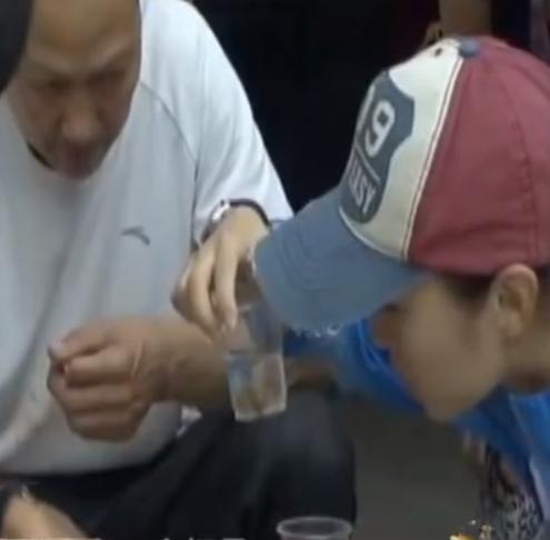 稻田惊现不明生物行动诡异,大山深处不明生物真相大揭秘