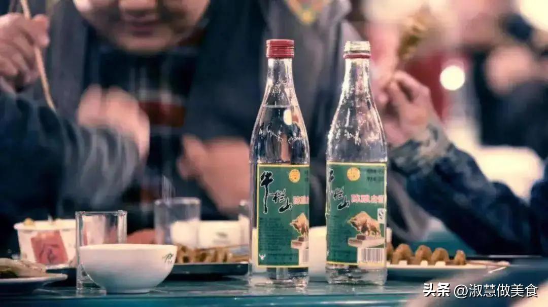 15元一瓶的牛栏山酒是假的吗,15元的牛栏山是勾兑酒吗