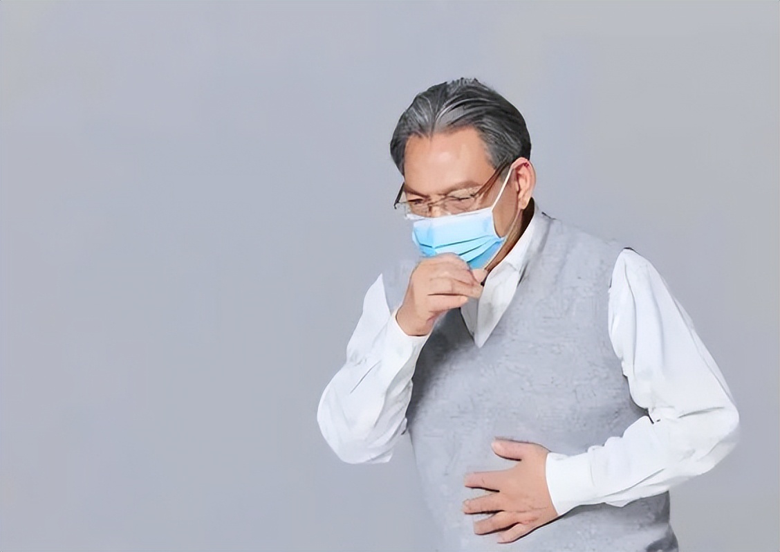 拔火罐吸出来的是湿气还是毒素,拔火罐吸出来的瘀血是体内毒素吗