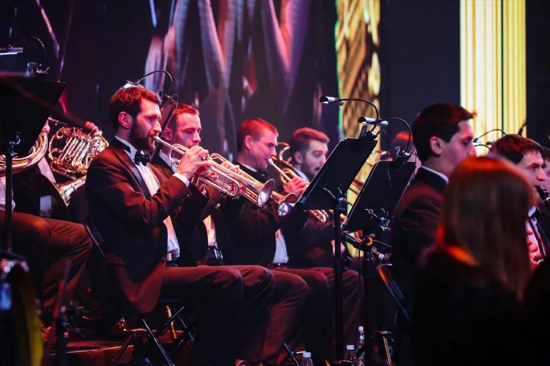 凤凰传奇这几年唱火的歌,凤凰传奇唱的歌到底有多好