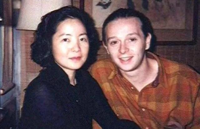 邓丽君被誉为歌甜皇后,甜歌皇后邓丽君罕见照