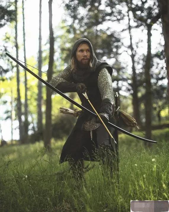 中国弓箭和西方弓箭哪个更强,中国弓和英国弓的对比