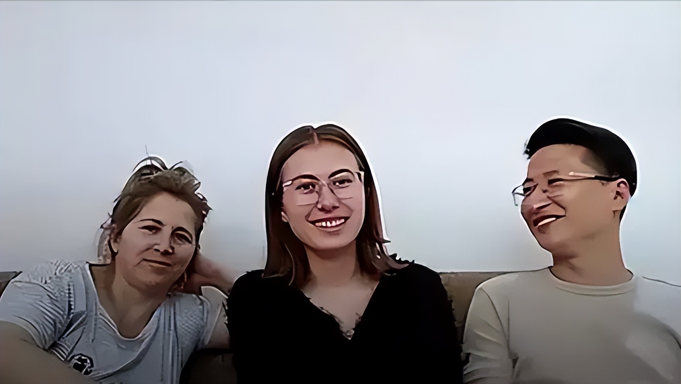 山西小伙娶俄罗斯老婆两个女儿,36岁小伙娶了26岁的乌克兰妻子