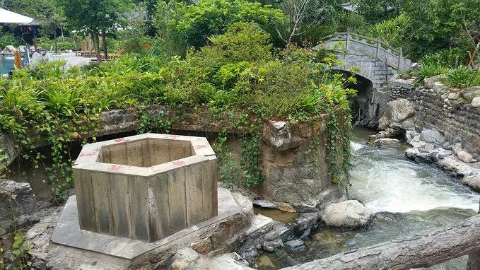 客随主便国有国法家有家规井水不犯河水