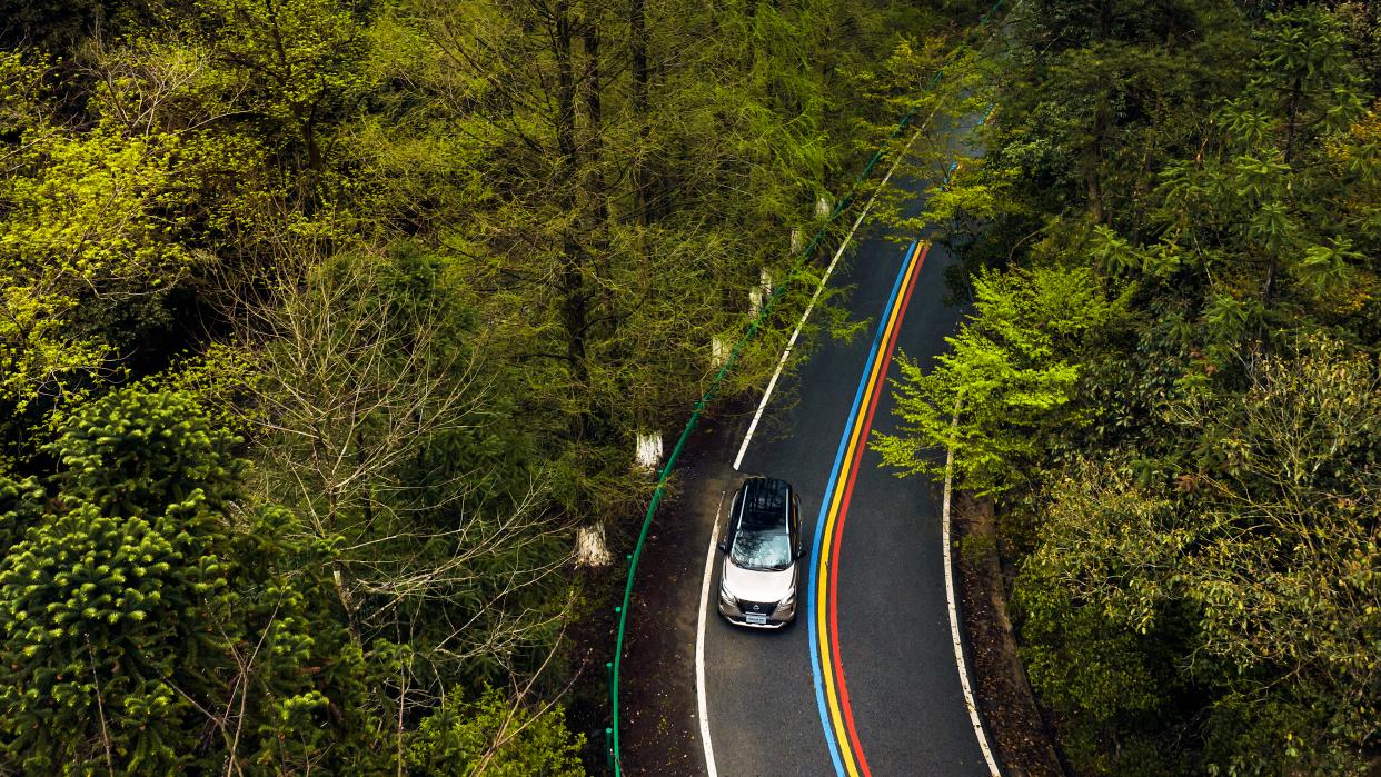 奇骏和crv哪个更值得购买呢,丰田rav4和本田crv和奇骏选哪款好