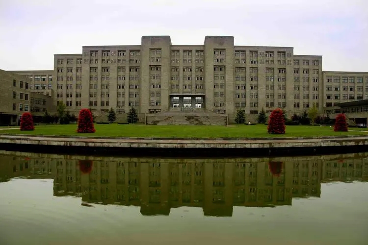 大连工业大学好还是沈阳理工好,大连工业大学和沈阳理工大学