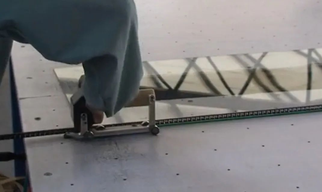 双层中空玻璃怎么判断有没有充气,农村自建房双层中空玻璃有必要吗