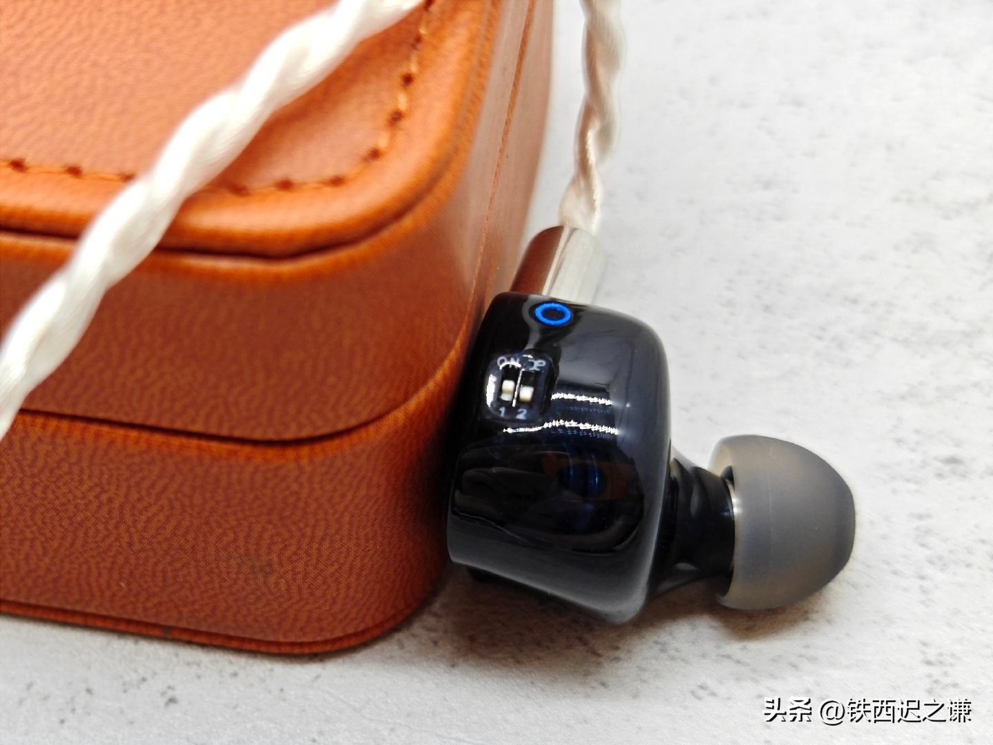 记忆深处的味道——研音卡农2代圈铁耳机主观体验报告