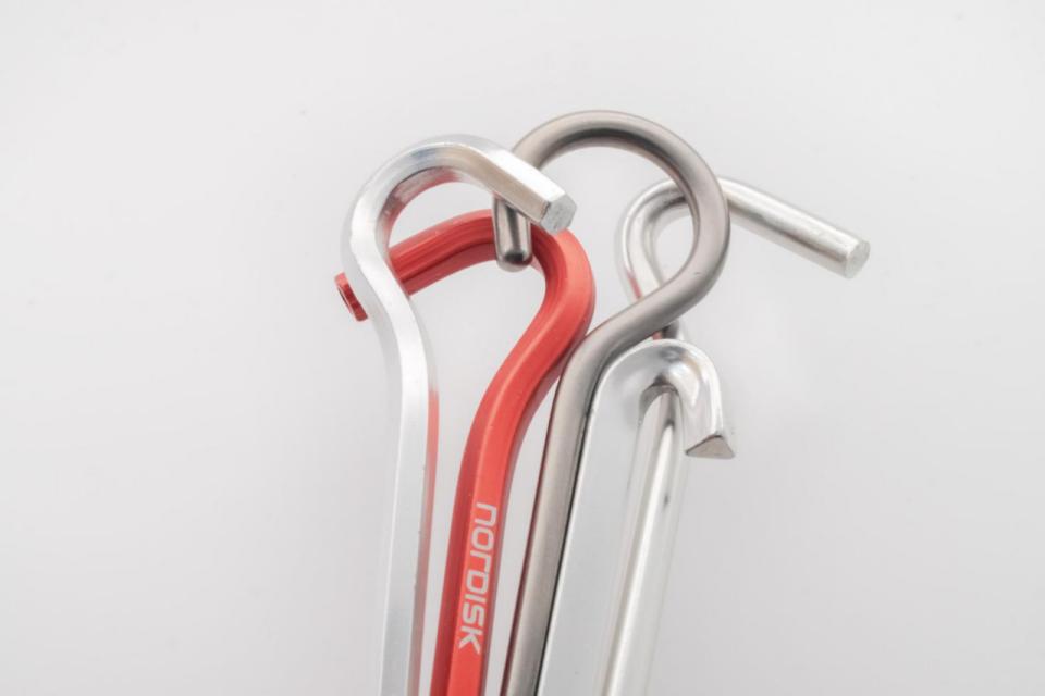 帐篷满天飞的视频,漫天飞舞的帐篷