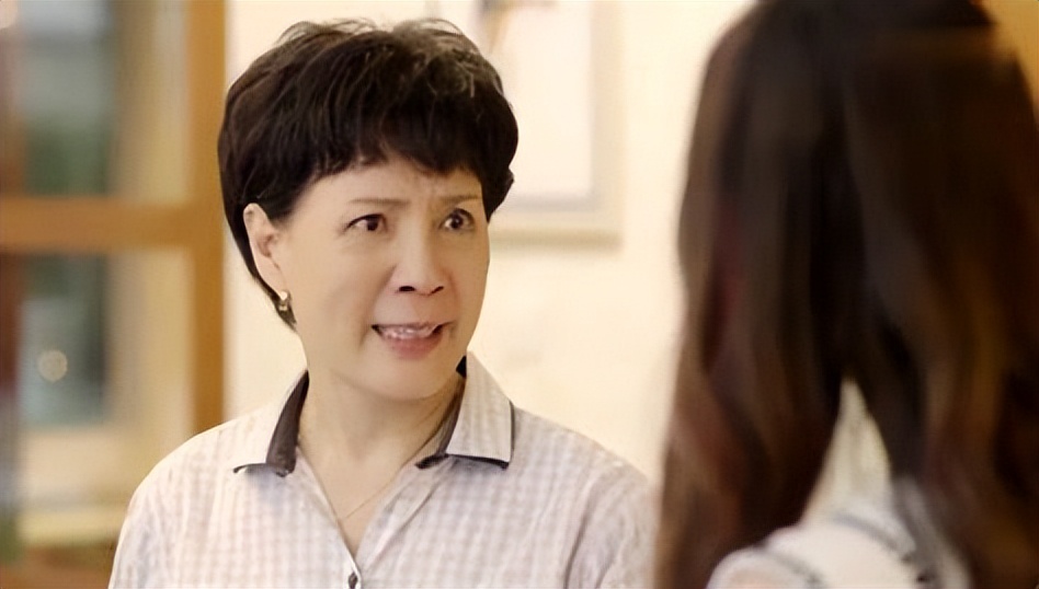 儿媳：*迁拆**款不给我给侄女，婆婆：我住院时你不听劝非要去旅游