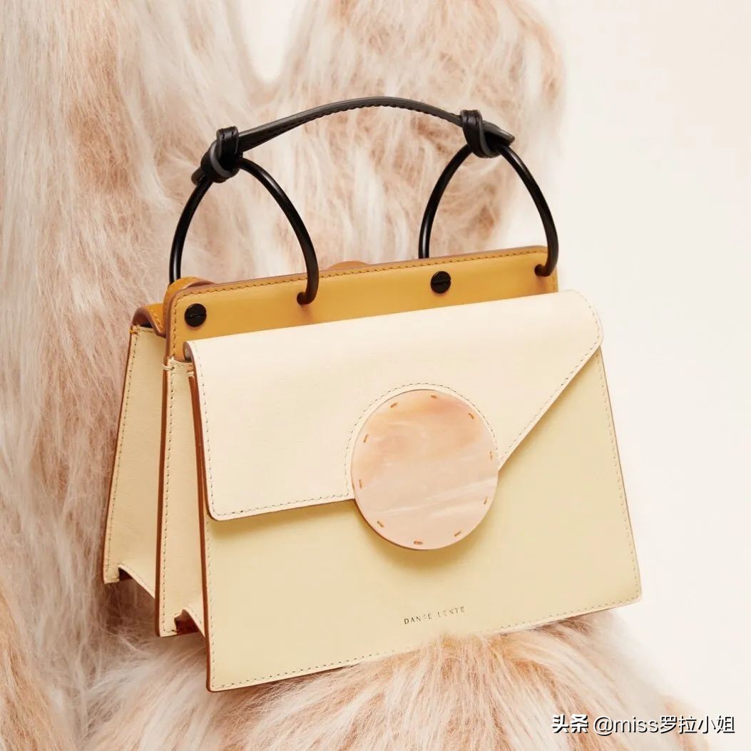 袁咏仪买名牌包包,袁咏仪同款小包