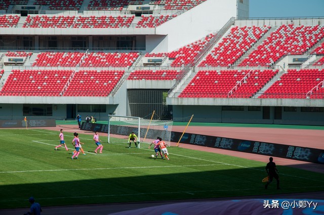 中国足球绝杀日本足球,中国足球与日本的差距