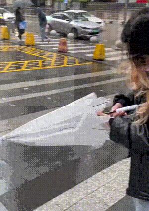 女朋友平胸是什么心理,女生平胸如何安慰