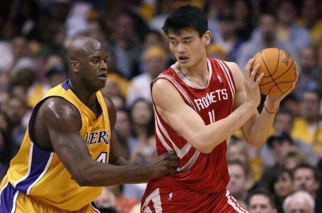 小巨人姚明nba,姚明在nba赚了多少钱